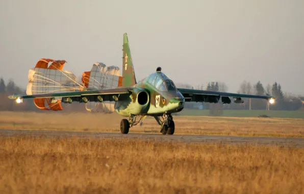 Picture attack, Rook, Su-25, parachutes, Su-25UB