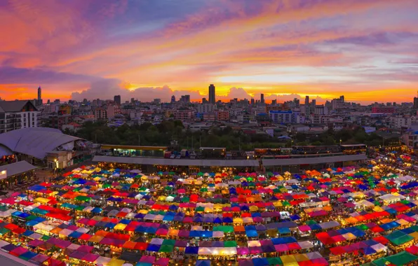 Thailand, Bangkok, Ratchada, night market