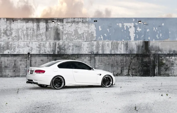 Picture white, the sky, clouds, wall, BMW, BMW, white, the rear part