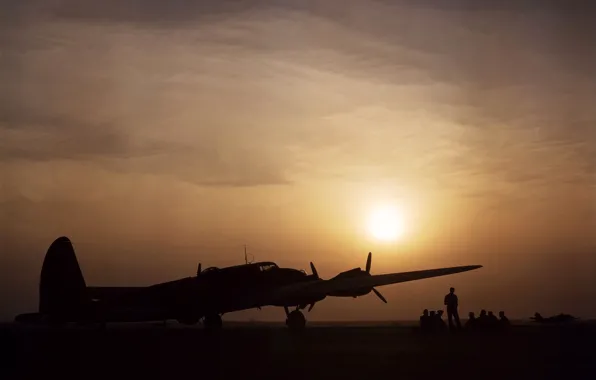 Picture the sky, sunset, bomber, the airfield, pilots, B-17, flying fortress, Flying Fortress