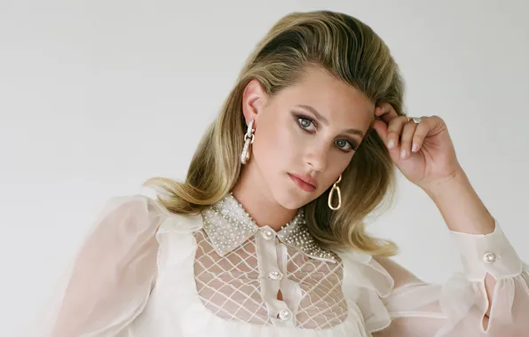 Picture look, girl, portrait, actress, blouse, beautiful, Lili Reinhart