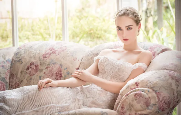 Picture look, face, style, sofa, model, figure, dress