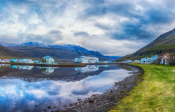 Clouds, mountains, shore, home, Bay, Iceland