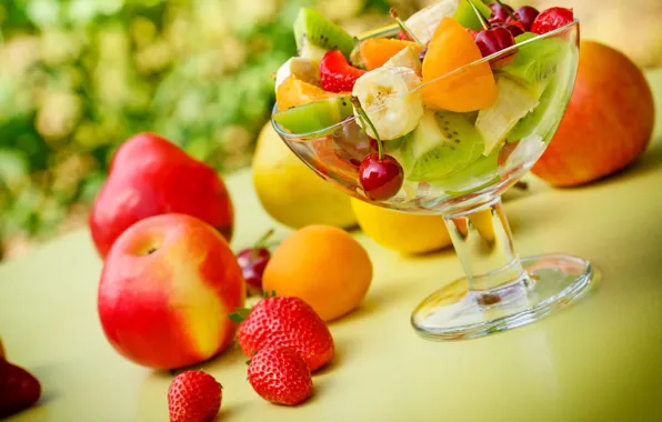Cherry, kiwi, strawberry, bananas, fruit, apricots, nectarine