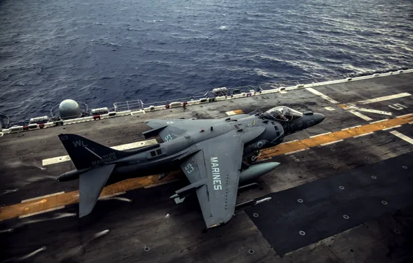 Picture deck, attack, Harrier II, AV-8B, "Harrier" II