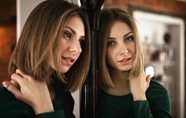 Look, pose, reflection, model, hand, portrait, makeup, mirror