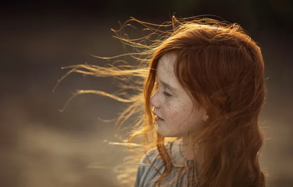 Picture the wind, girl, freckles, The Triplik, The breath of the wind