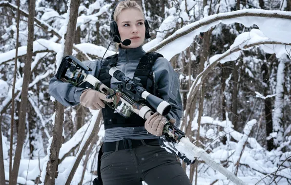 Girl, Winter Forest, Sniper rifle Lobaeva, DVL-10 "Urbana"