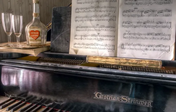 Notes, music, bottle, piano