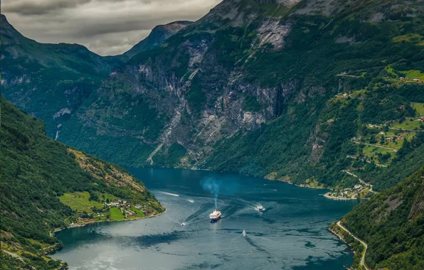 Picture Norway, liner, the fjord