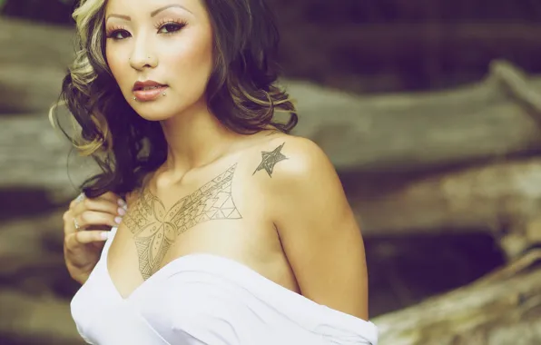 Look, piercing, tattoo, shoulder, Ruby Renegade