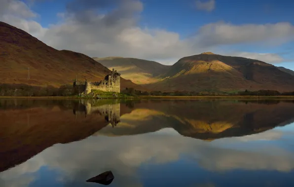Picture autumn, the sky, clouds, light, mountains, lake, reflection, blue