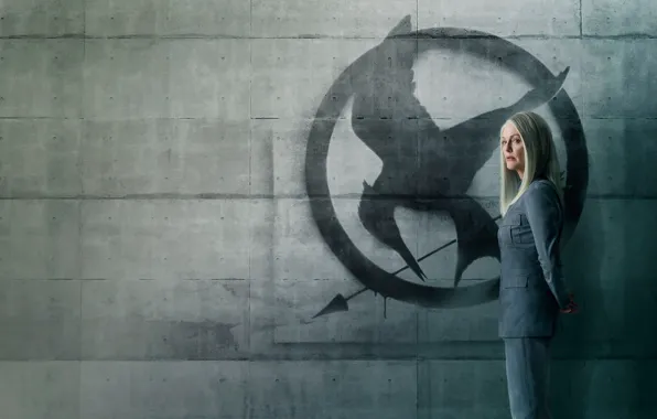 Picture logo, Julianne Moore, Mockingjay