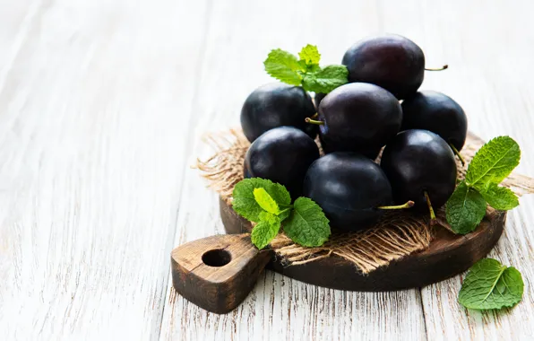 Fruit, plum, mint, wood, Olena Rudo