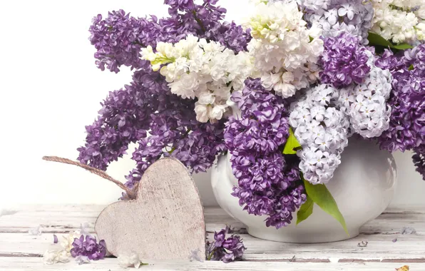 Picture heart, vase, lilac