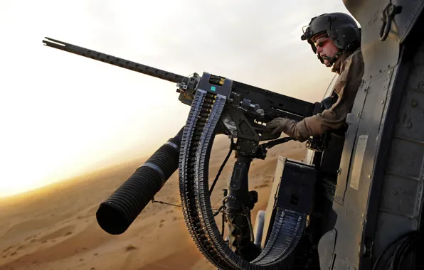 Picture desert, Machine gun, tape, helmet, shooter