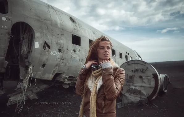 Picture field, pose, model, portrait, makeup, scarf, glasses, jacket