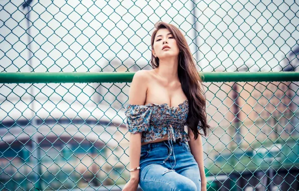 Picture girl, the city, pose