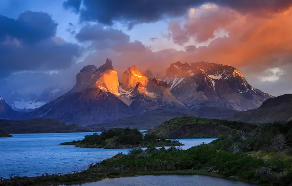 Chile, Chile, Lake Pehoe, Torres del Paine National Park, Peho Lake, Torres del Paine National …