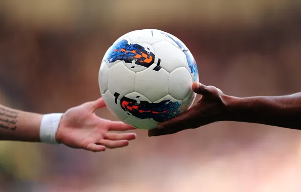 Picture hands, The ball, Ball, Chelsea, Chelsea, Torres, Drogba, The Premier League