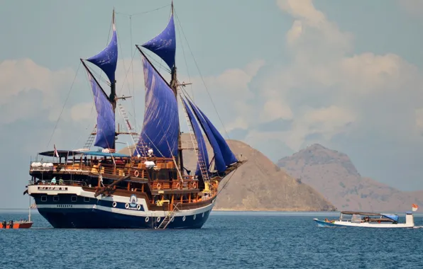 The ocean, ship, sailboat, Indonesia, cruise ship, Surabaya, Komodo, Sea Safari-VII