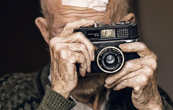 Background, people, camera