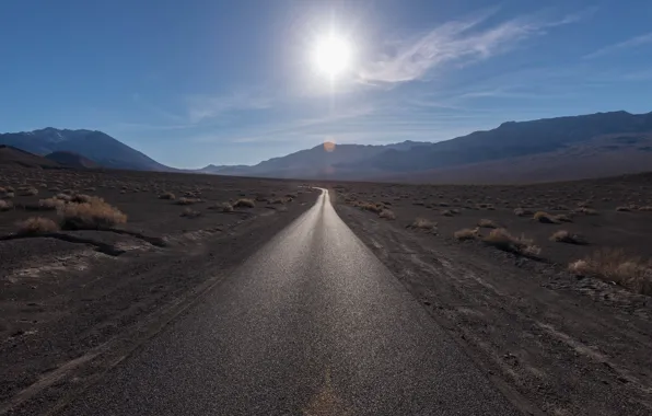 Picture road, the sun, light, mountains, the steppe