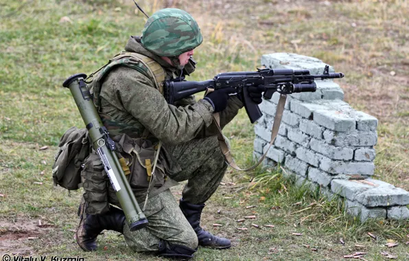 Forest, soldiers, camouflage, fighter, helmet, the shooting range, Russian