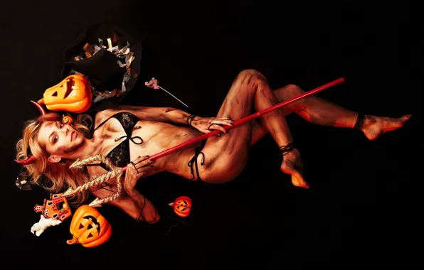Blonde, pumpkin, horns, Trident