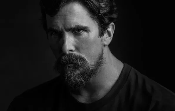 Photo, portrait, t-shirt, photographer, actor, black and white, beard, black background