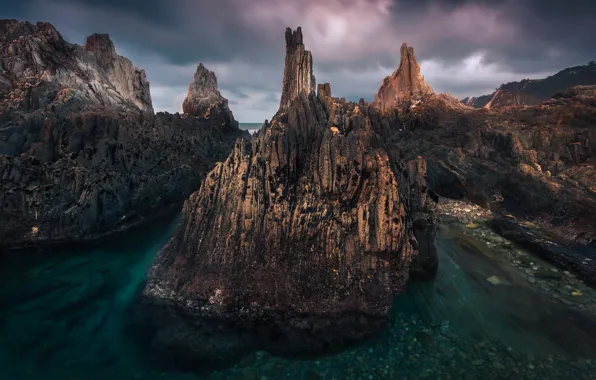 Sea, the sky, clouds, rocks, shore, relief, frowning, Wallpaper from lolita777