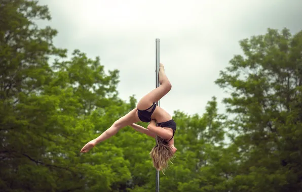 Girl, pole, not a strip, Elodie, acrobatics