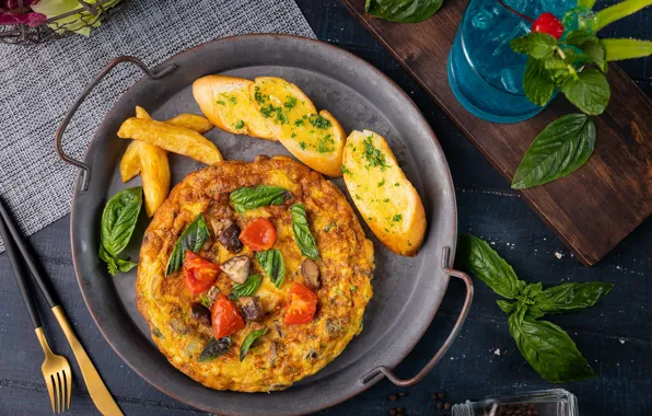 Tomatoes, potatoes, Basil, omelette