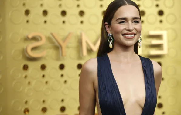 Picture look, pose, smile, actress, brunette, photoshoot, smile, view