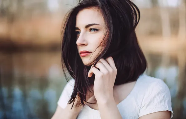 Arrows, makeup, brunette