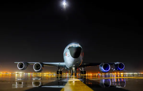 Picture Boeing, the plane, jet, tanker, military transport, multifunction, KC-135, four-engined