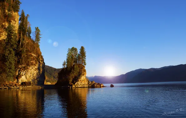 Water, the sun, trees, mountains, lake, river, rocks, ray