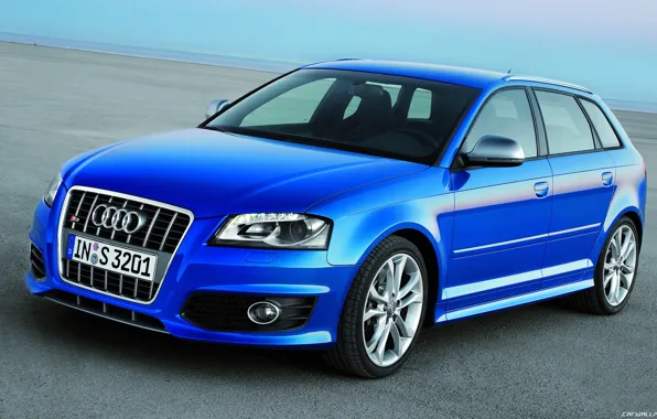 Audi, blue