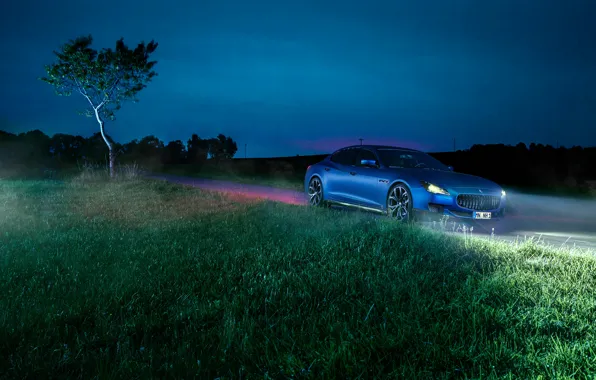 Grass, night, blue, lights, Maserati, Quattroporte, Novitec