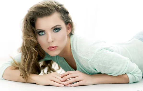 Eyes, girl, face, background, hair, hands, makeup, lips