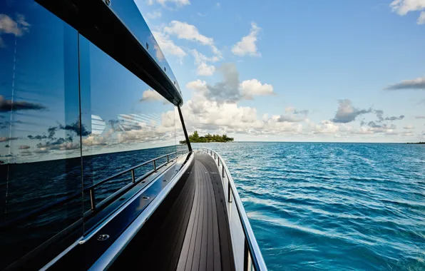 Picture the ocean, island, yacht