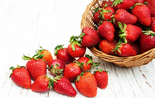 Picture berries, strawberry, red, fresh, strawberry, berries, basket