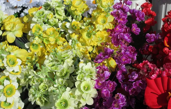 April, artificial flowers, spring 2018, mamala ©