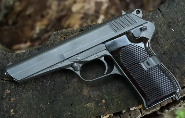 Picture self-loading pistol, Czechoslovakia, Czech CZ52