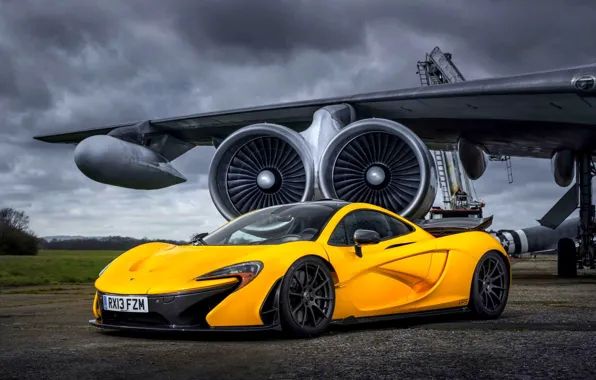 McLaren, Yellow, The plane, Machine, McLaren, Supercar, Yellow, The airfield