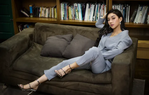 Picture look, girl, style, sofa