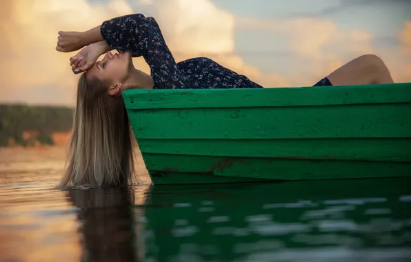 WATER, HAIR, BOAT, Girl Julia, photographer Smolsky Evgeny