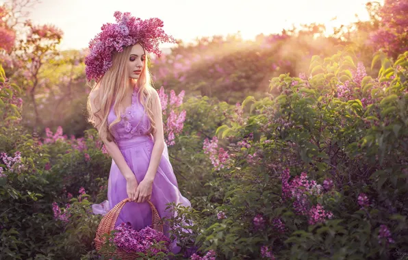 BLONDE, GREENS, DRESS, FLOWERS, LIGHT, RAYS, BASKET, WREATH