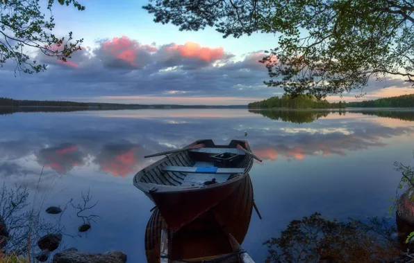 Picture lake, boat, Finland