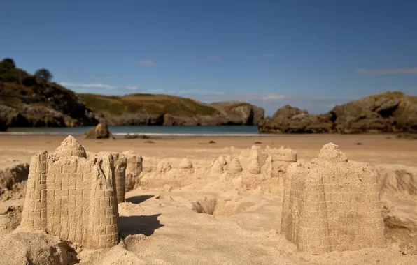Picture sand, sea, castle